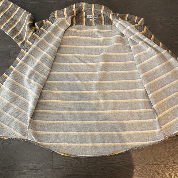 AMERICAN APPAREL FLANNEL SIZE MEDIUM PREOWNED MADE IN USA - Picture 6 of 9